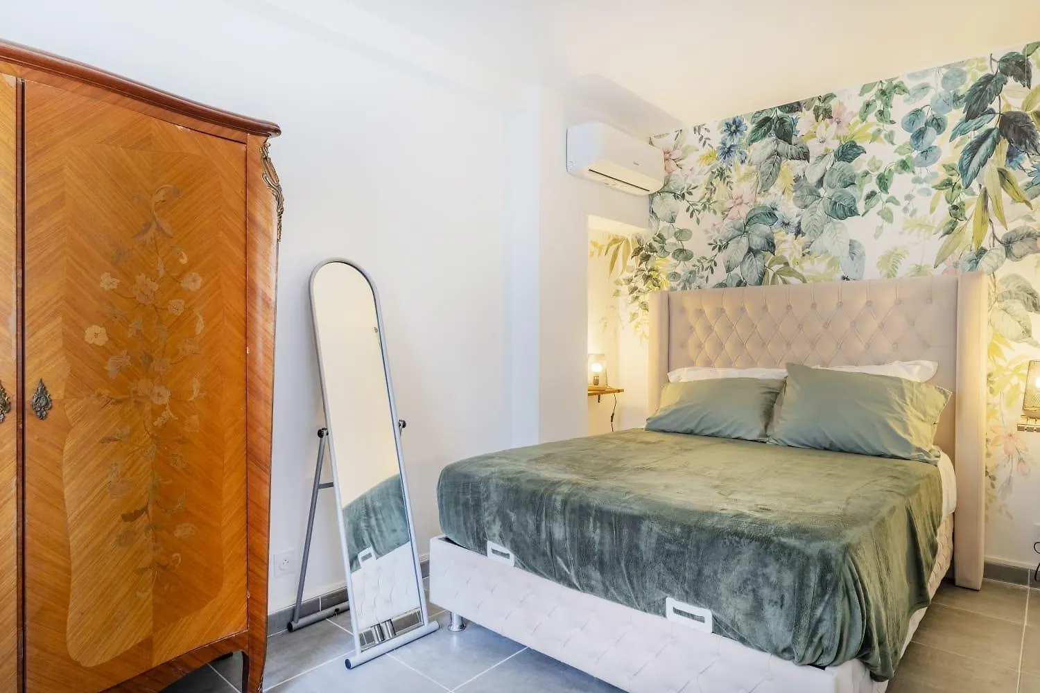 Apartment Les Goudes, Acces Direct A La Plage 4 Marseille